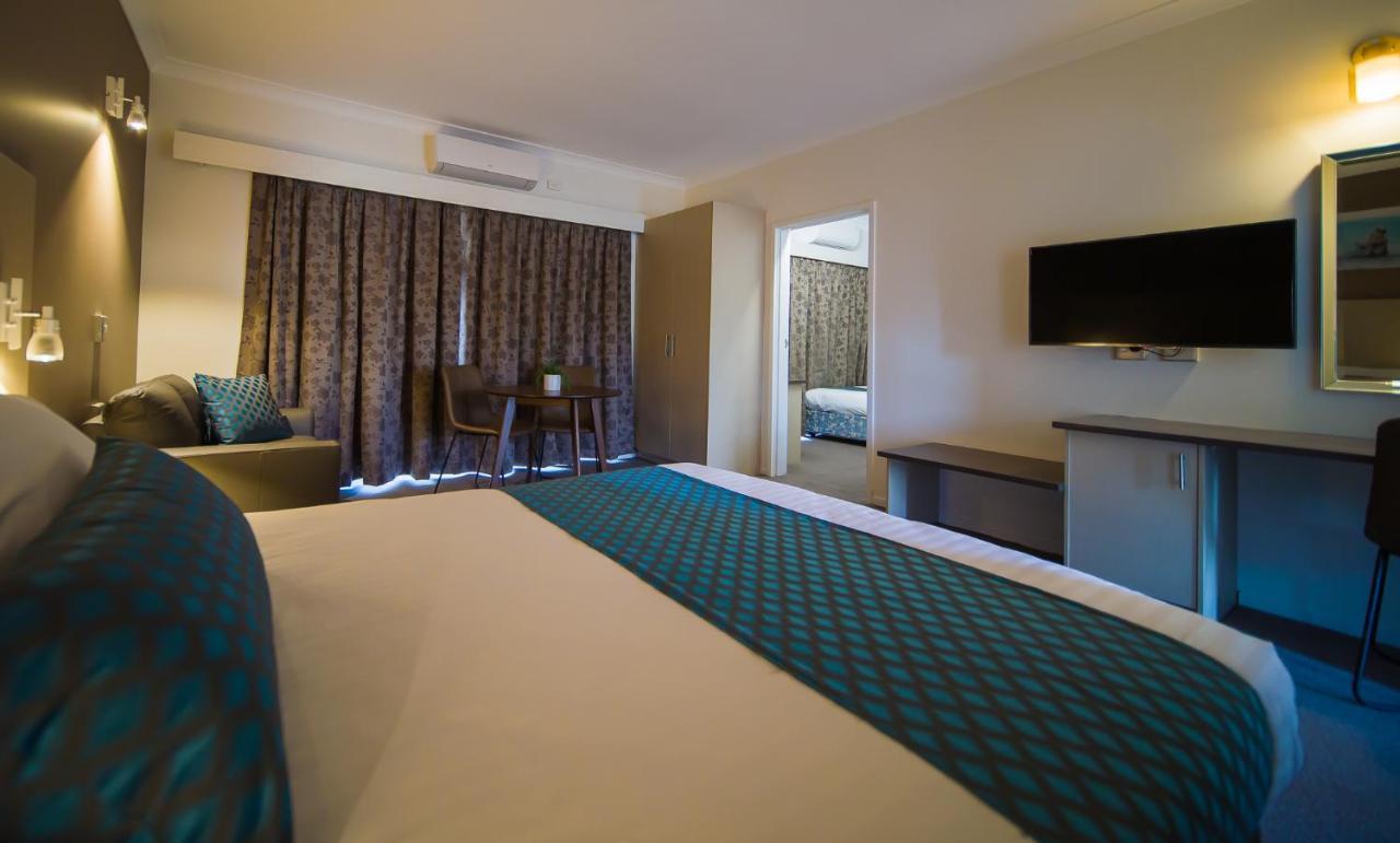 Hamilton'S Queanbeyan Motel Esterno foto