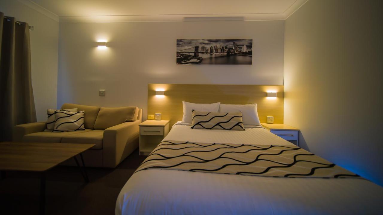Hamilton'S Queanbeyan Motel Esterno foto