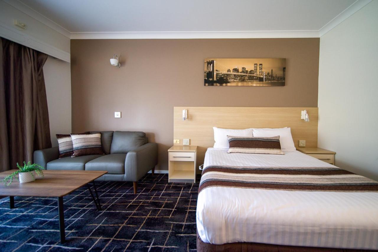 Hamilton'S Queanbeyan Motel Esterno foto