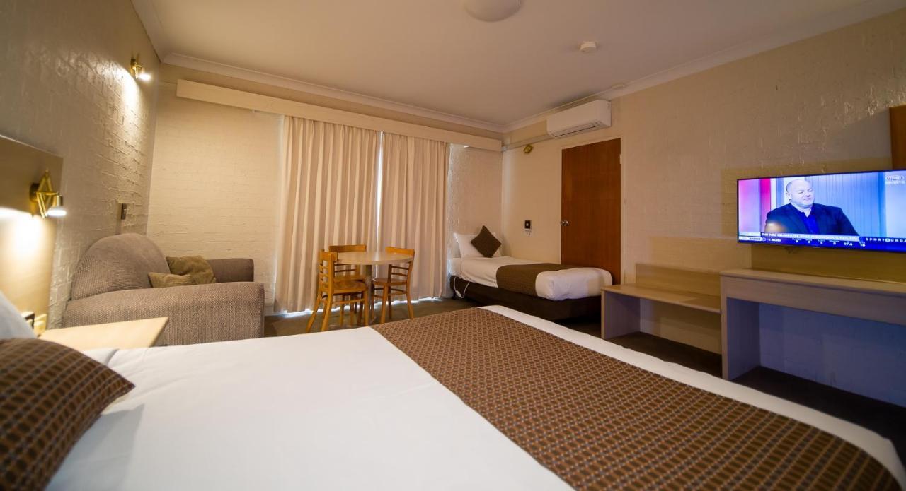 Hamilton'S Queanbeyan Motel Esterno foto