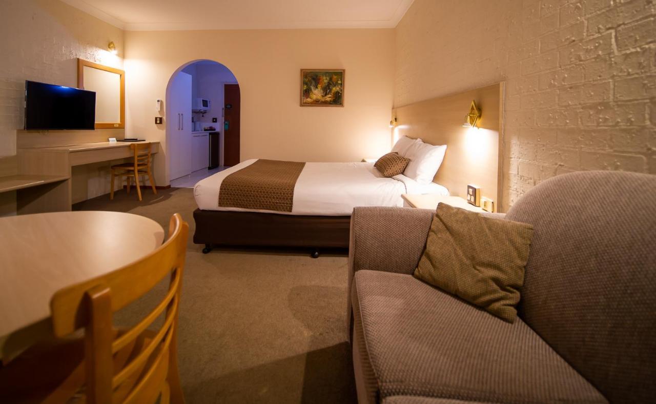 Hamilton'S Queanbeyan Motel Esterno foto