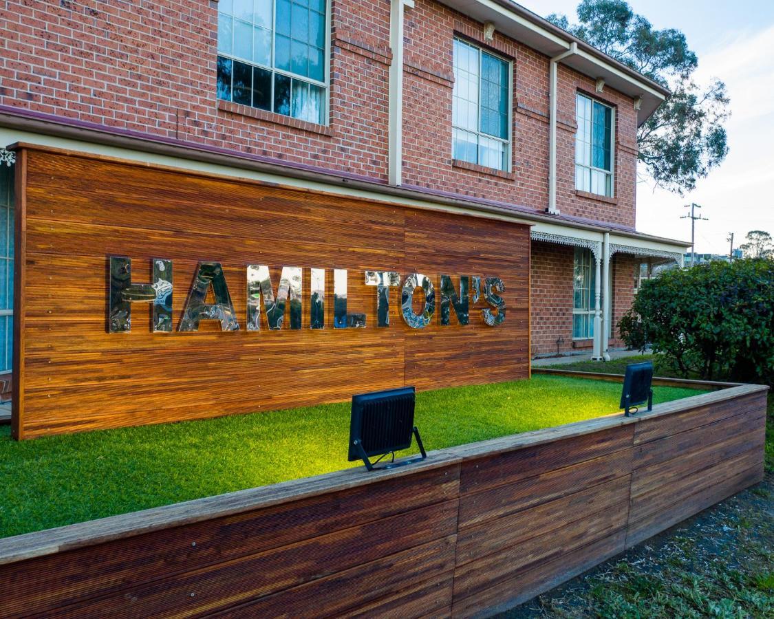 Hamilton'S Queanbeyan Motel Esterno foto