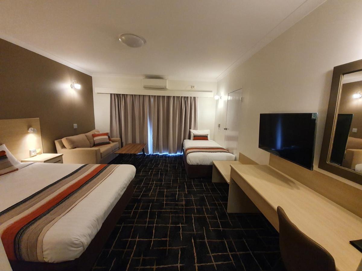 Hamilton'S Queanbeyan Motel Esterno foto