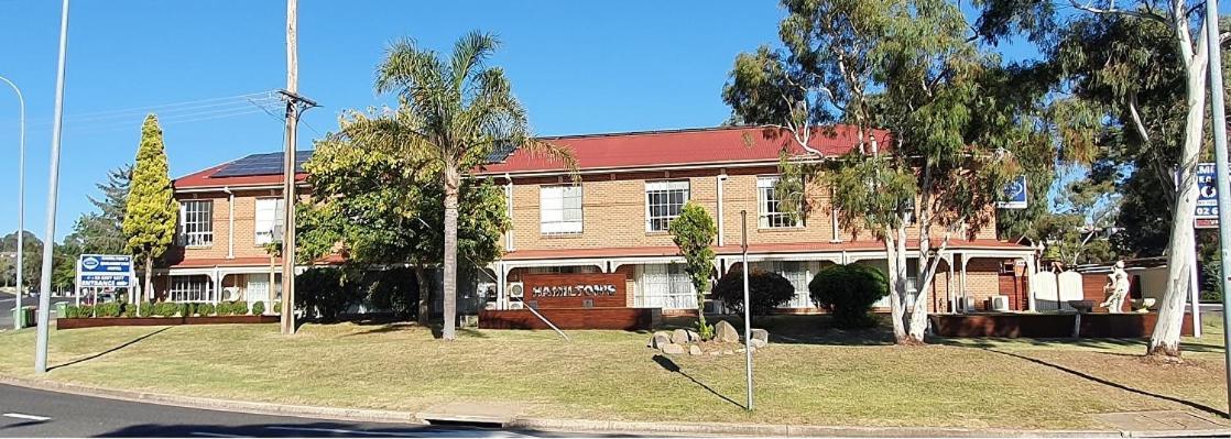 Hamilton'S Queanbeyan Motel Esterno foto